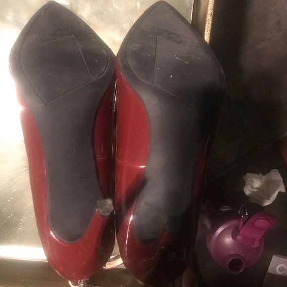 Heels - Picture 4 of 4